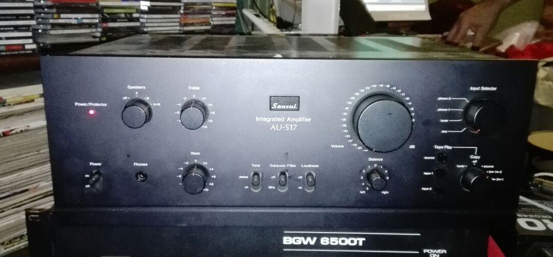 sansui au517.jpg